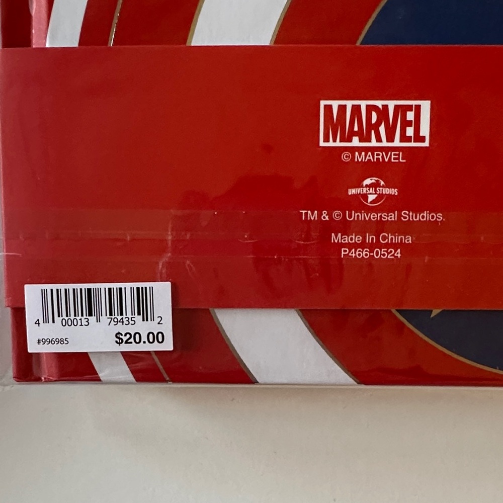 Marvel Captain America Shield Journal Set - Blue and Red - Picture 3 of 7